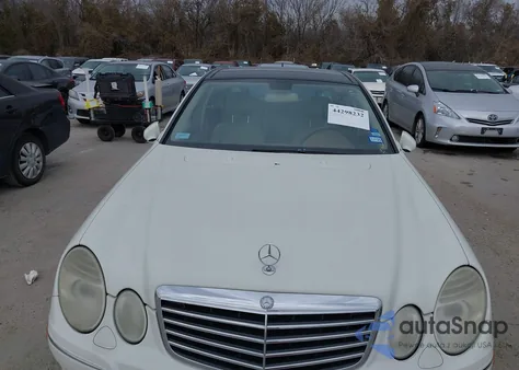 2007 Mercedes-Benz E 350 z USA, uszkodzony, nr VIN WDBUF56X07B109279